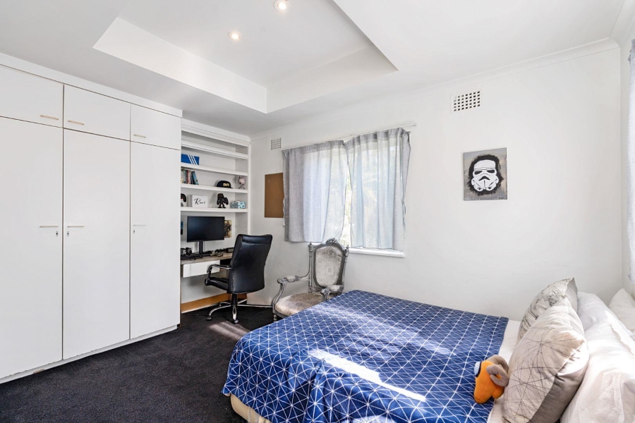 5 Bedroom Property for Sale in Fresnaye Western Cape
